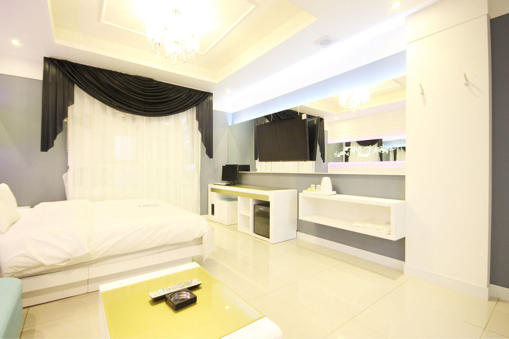 Dome Hotel Gwangju Metropolitan City Ngoại thất bức ảnh
