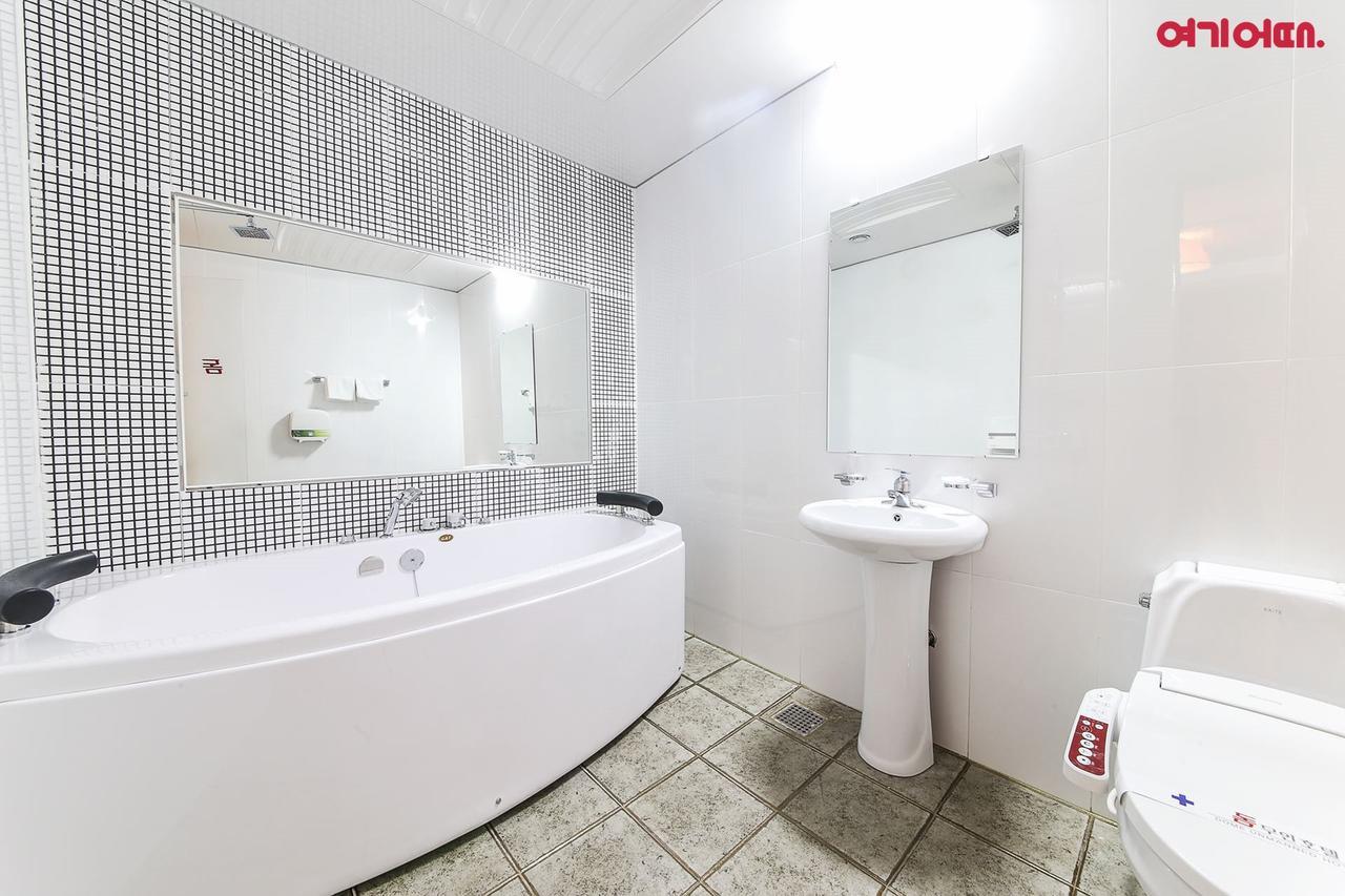 Dome Hotel Gwangju Metropolitan City Ngoại thất bức ảnh